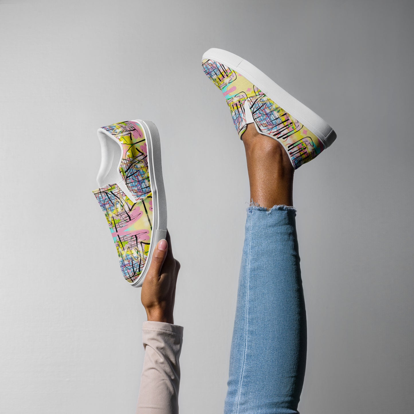 Jesus Graffiti Designers - Women’s slip-on canvas shoes